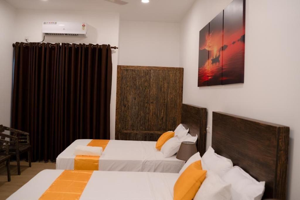 Lucky Transit Hotel - Katunayake Airport Exteriör bild